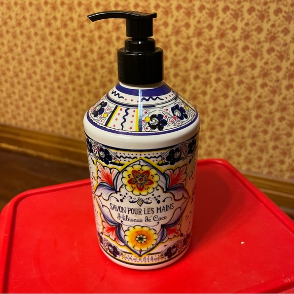 italian deruta Other Italian Deruta Coconut Hibiscus Hand Soap 25